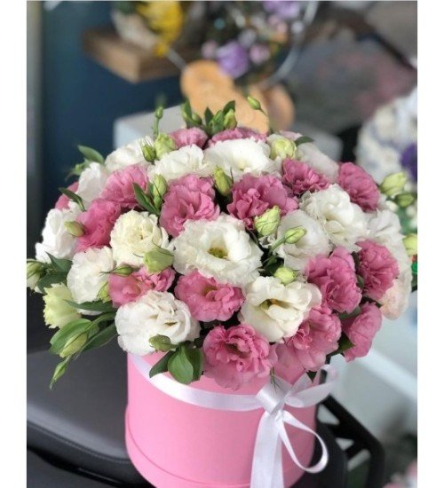 Kutuda Pembe Lisyantus Arajmanı Kutuda Pembe Lisyantus Arajmanı